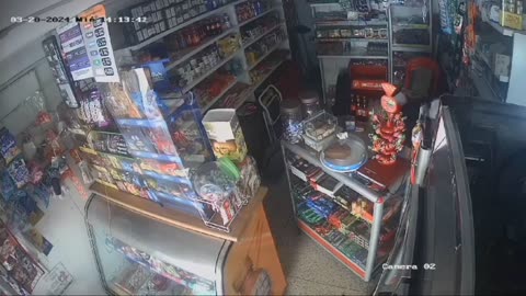 Robo a una tienda en el barrio Diamante II