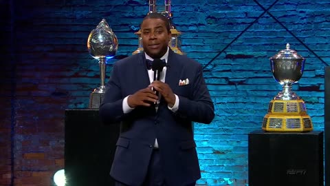 Kenan Thompson Opens NHL Awards Show