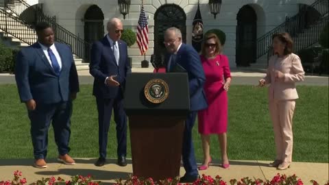 BidenHandshake