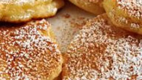 juicy apple pancakes