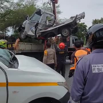 Kecelakaan truck bok