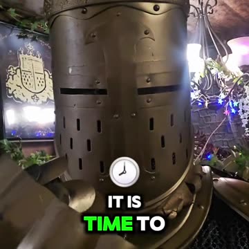 Crawly is evil! 👑🧙‍♂️