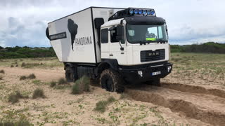 MAN 4x4 Truck stuck in the sand