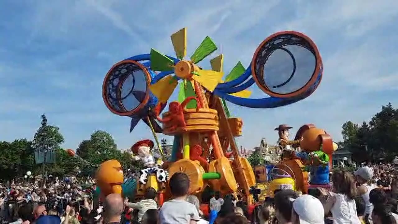 Disneyland Paris - the show 1