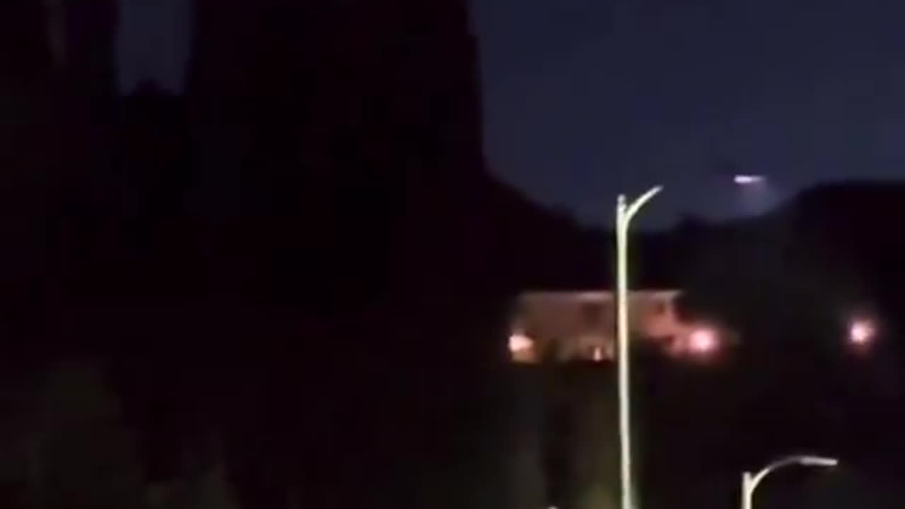 Footage of recent UFO 😍🥰sighting, last night in Palmdale, California😅