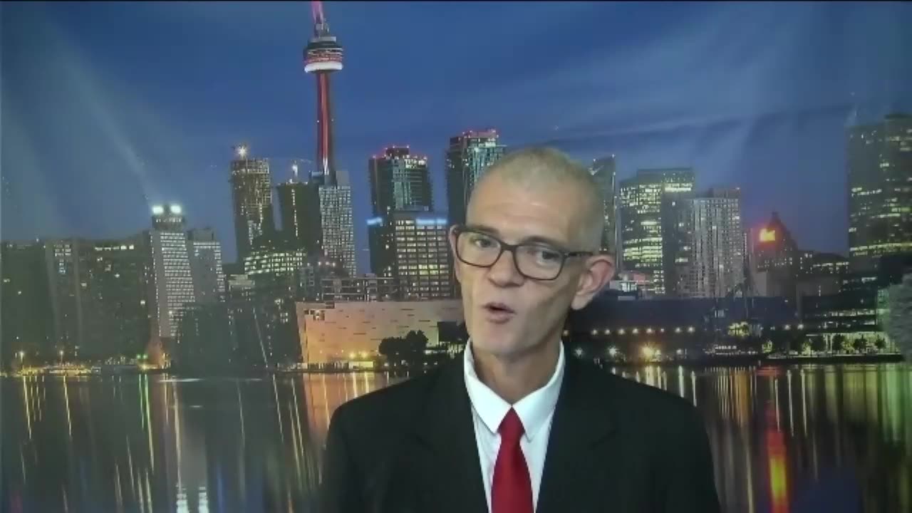 Lisa Johnston and Wayne Crouch speak with Damien Richardson