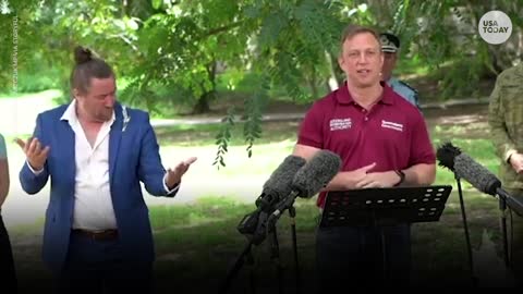 Owl poops on sign language translator in Australia