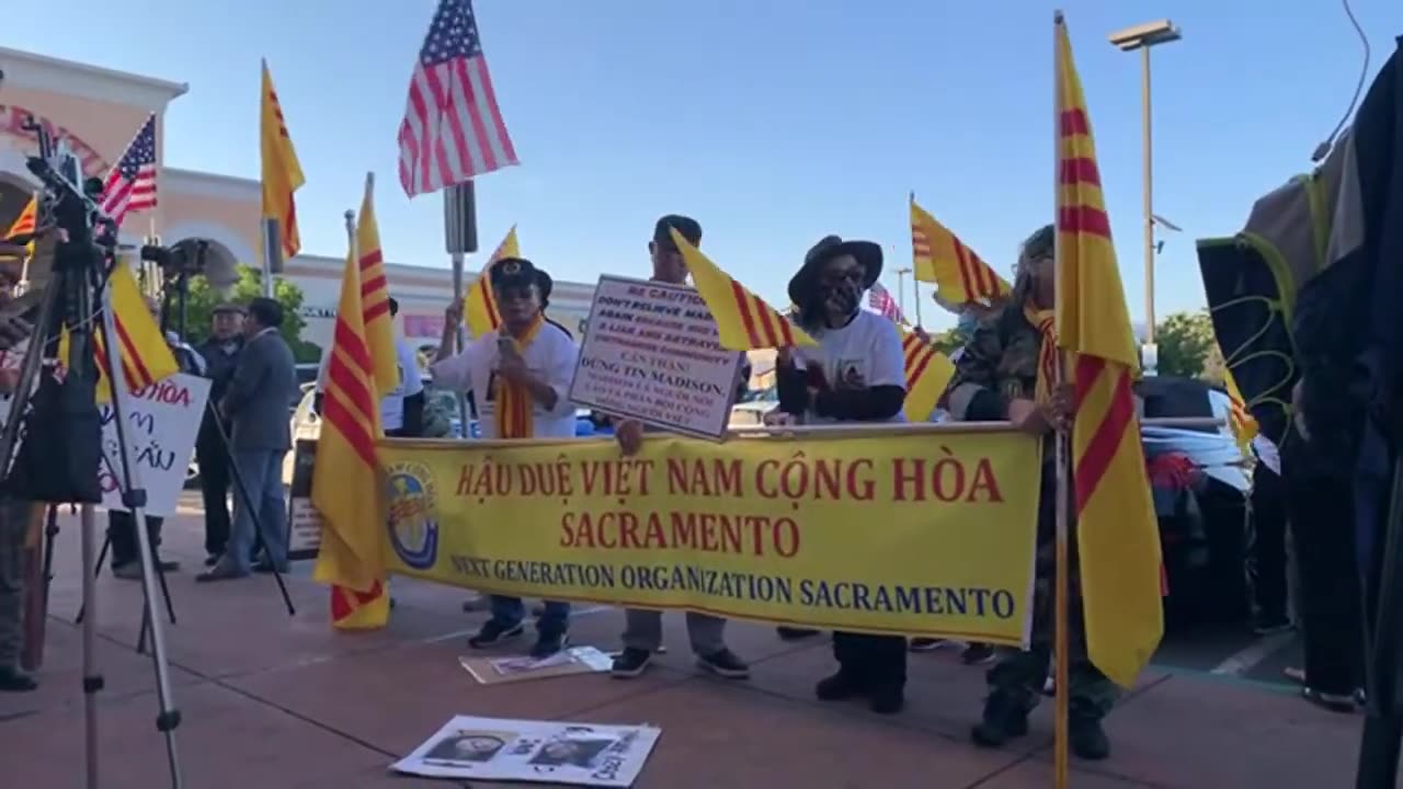 Biểu Tình Chống Madison Nguyễn Phần 2