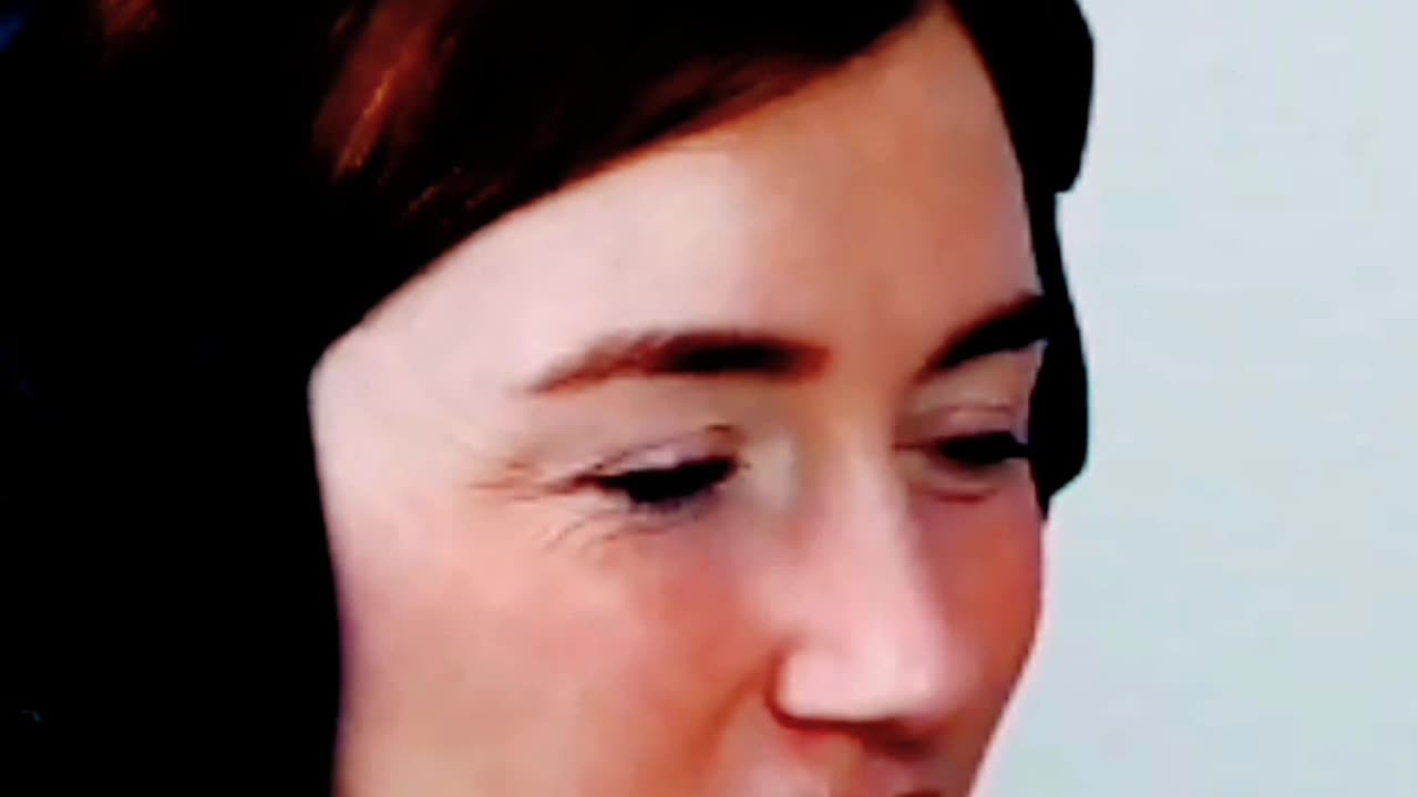 "KAREN" IS FRUSTRATED WITH HUMAN RESOURCES