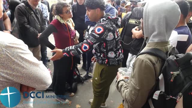 Allah gets belittled by a Muslim missionary.