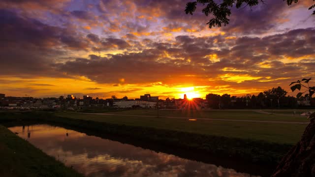 Sunset highlights TOP2