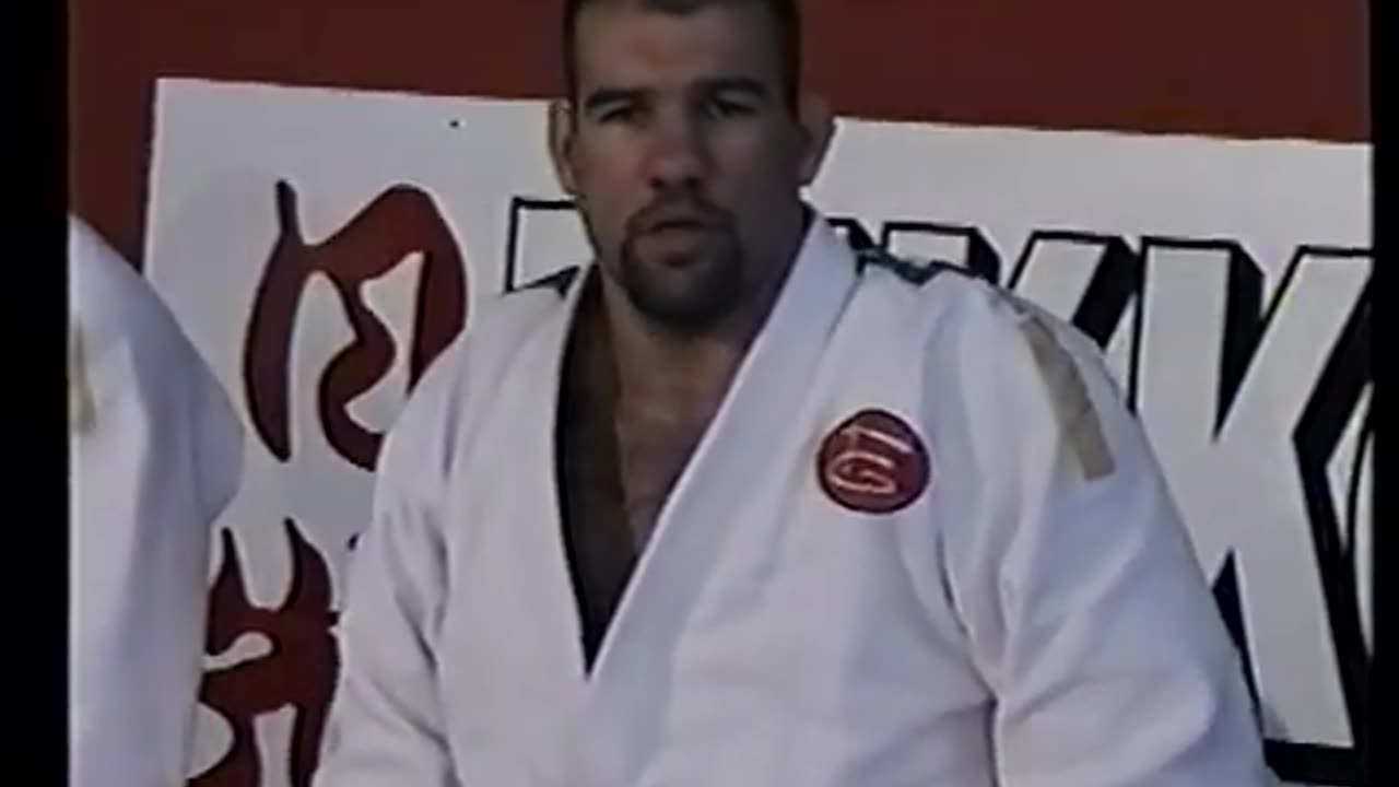 Fabio Gurgel Brazilian Jiu Jitsu Part 6 ATTACKS FROM THE GUARD