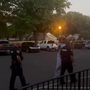 Memphis Police Shut Down "All Ages" Drag Show