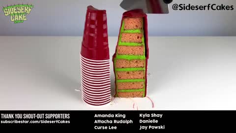 Making a CAKE of a stack of red cups