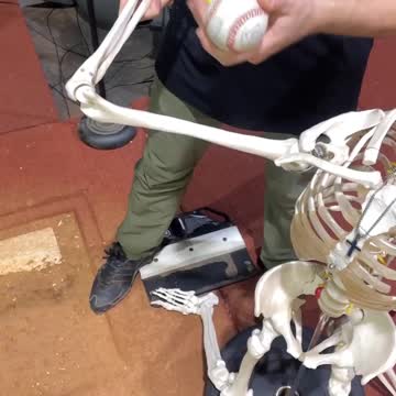 ❌Heavier Weight🥎 ✅ Standard Weight⚾️