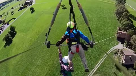 Paragliding goes wrong 🤯🫨😵‍💫