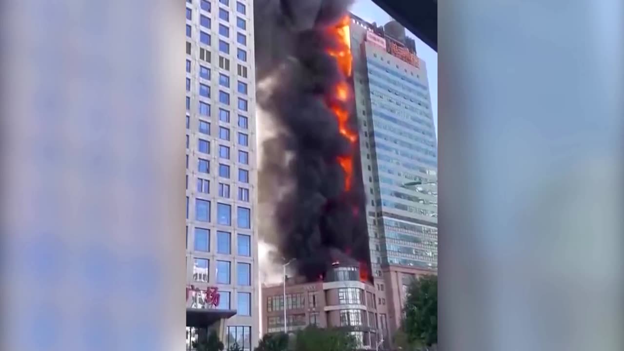 Huge fire breaks out at a Tianjin building in China