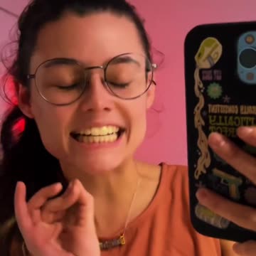 Podcaster Mally Mouse Doesn't Understand Why There's Even a Question About the Next President