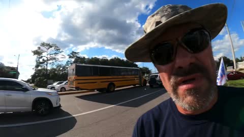 Alec Baldwin shoots a lady