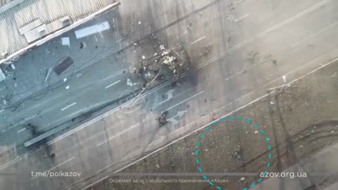 Russian tank destroyed in Mariupol, Ukraine