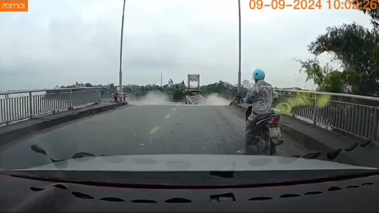 Shocking dashcam video of a bridge collapse this morning in Vietnam. Unknown