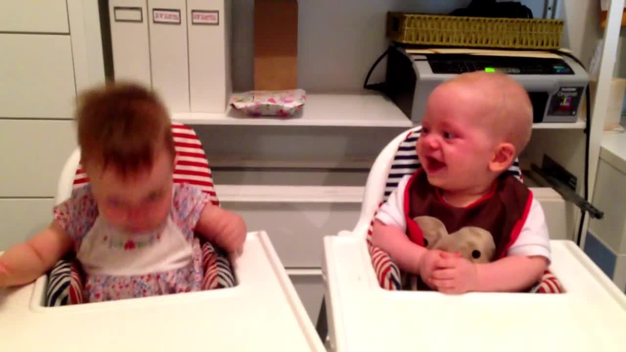 Adorable Twin Babies Engage In Hysterical Giggling Fit