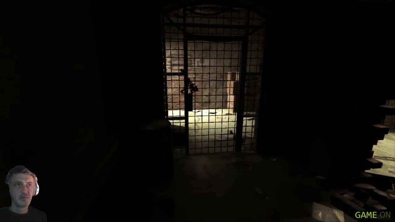 Outlast- Finally Figured out Basement Breaker.....