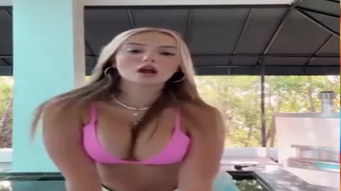 Big bank tiktok challenge 🔥🔥❤️‍🔥ClipchampGirls #twerkmusic #gym #fit #workout