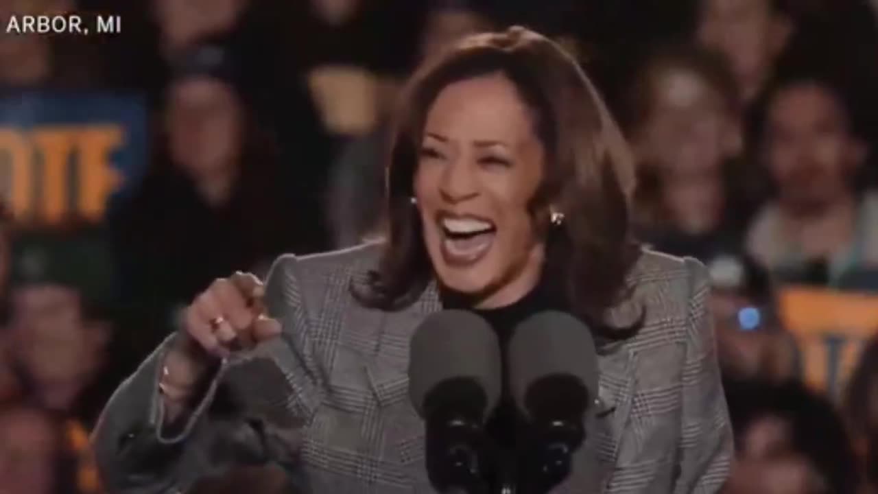 Kamala Harris' crowd is stumped after she tells them to all start shouting their own names.