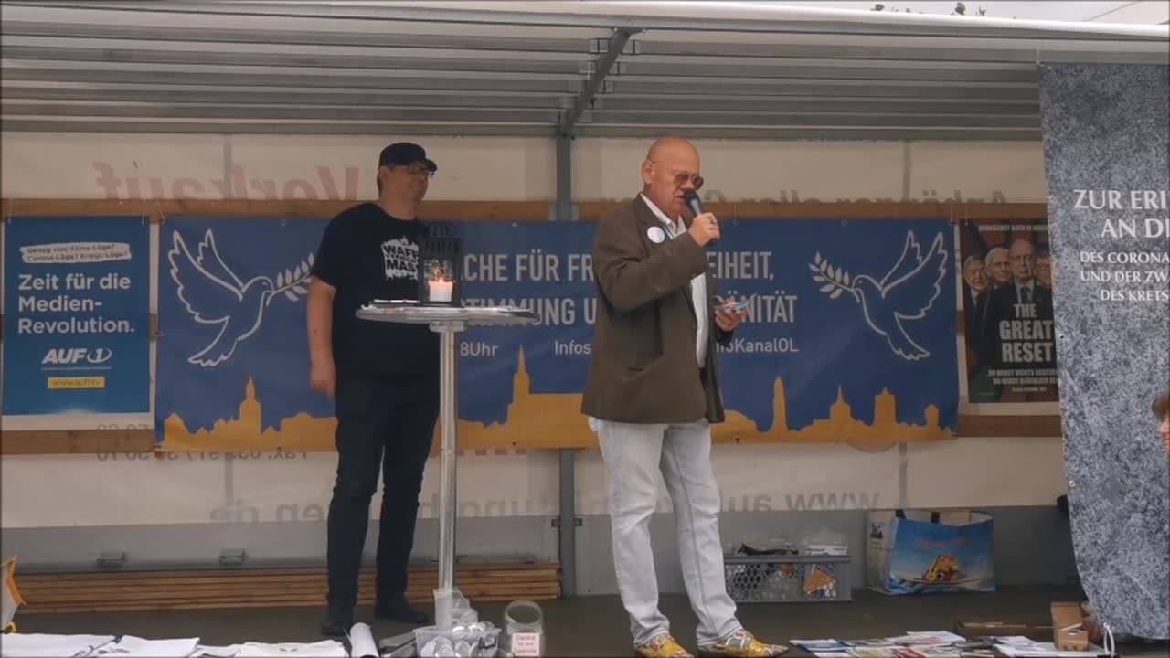 Dank & Geschenk von FRANK an Veranstalter für 130 - BAUTZEN, Kornmarkt, 31 07 2023, 130. MAHNWACHE 🕊