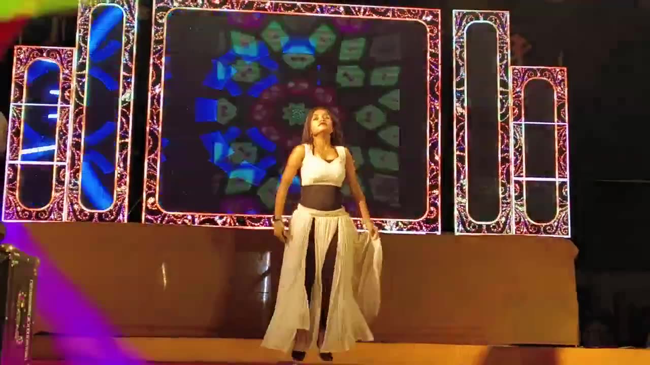 Jab- Dil- Dhadakta- Hai- Song- Dance