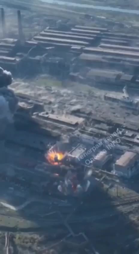 Ukraine War - Azovstal under the blows of the Aerospace Forces