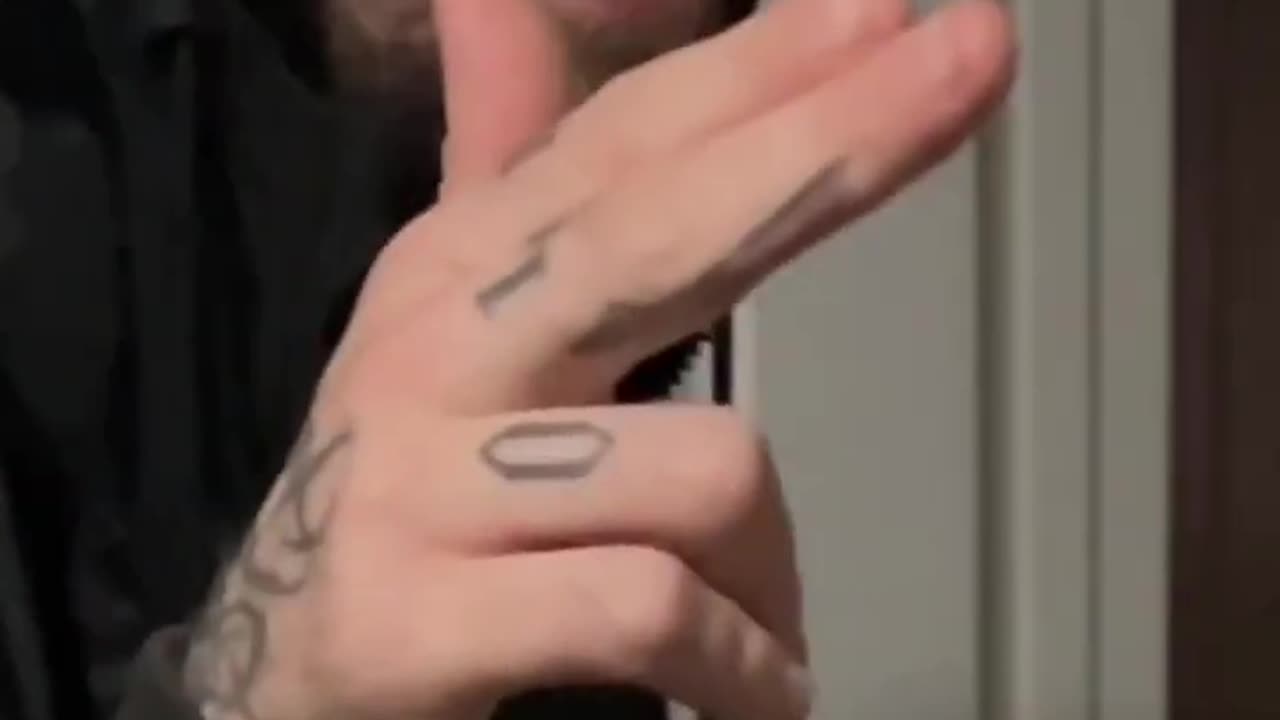 Eminem vs Jeffrey Dahmer