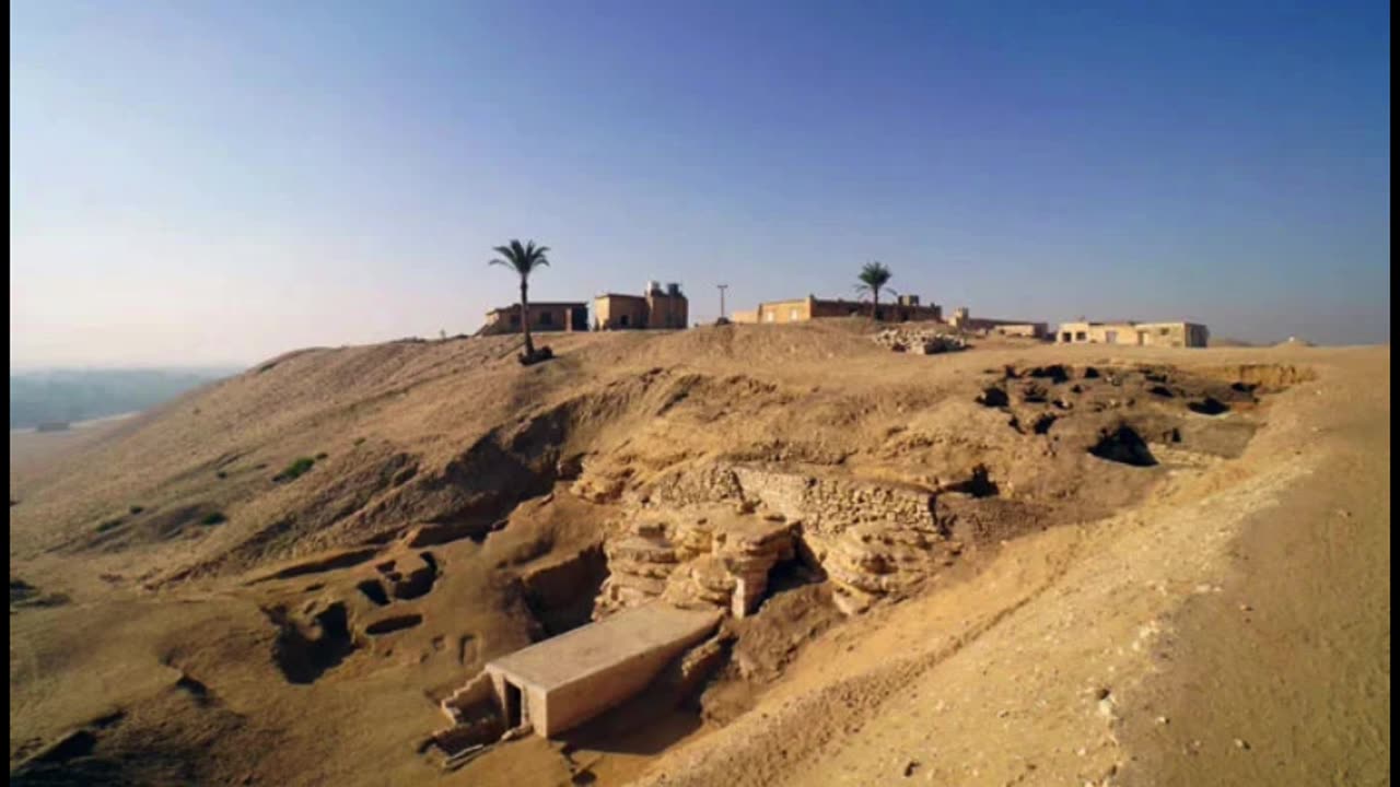 Egypt says 4400-year-old tomb discovered