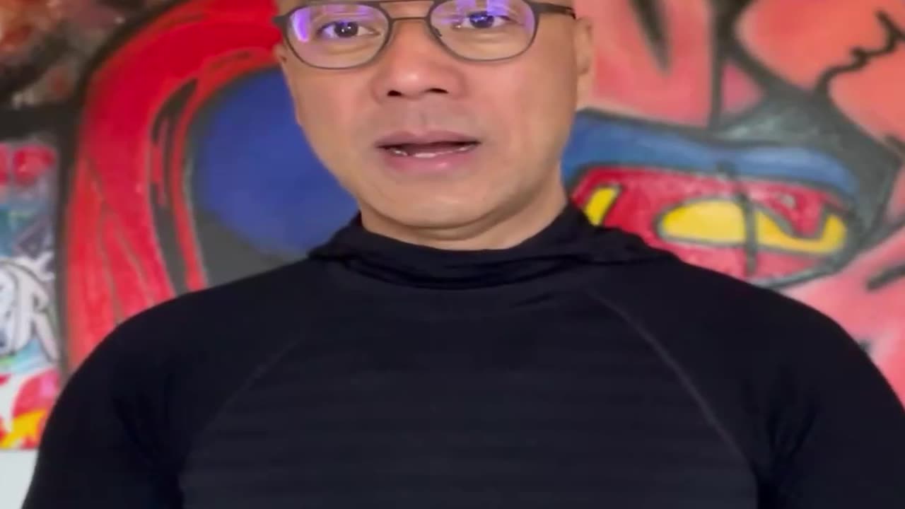 20220815文贵先生GETTR¹： #科技灭共： #星链 会把北斗GPS全废掉，基本上改变人类一切，未来通过量子技术全球全覆盖，只要有阳光空气的地方就有信号，中间没有任何载体。