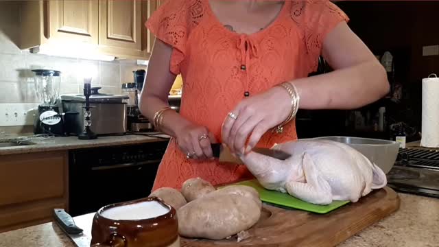 How to cut up a whole chicken for this buttermilk chicken recipe Part 1