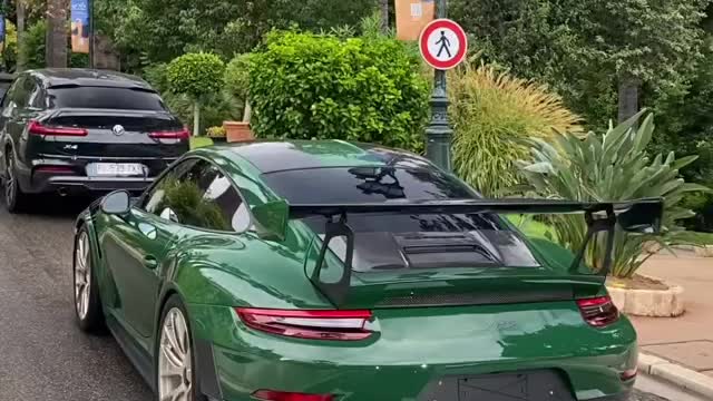 Hear the beautiful Porsche exhaust sound