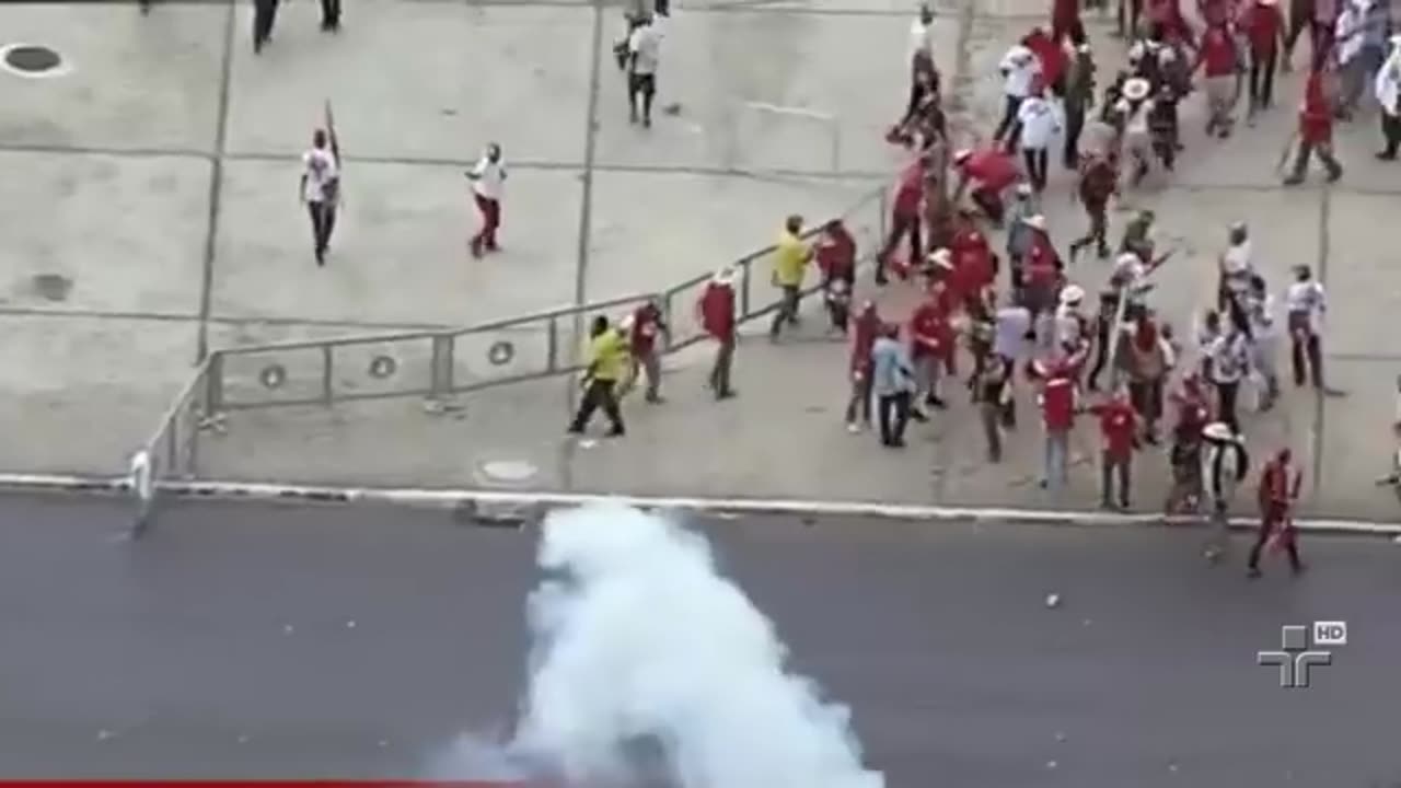 Integrantes do MST entraram em confronto com a PM durante marcha em Brasília