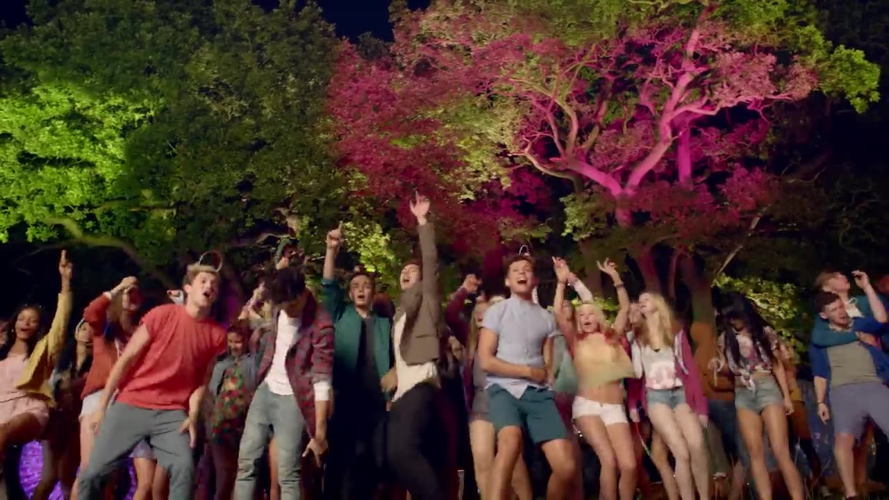 One Direction - Live While We're Young
