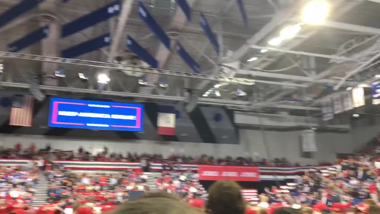 Panoramic Video of Des Moines Trump Rally Jan 2020