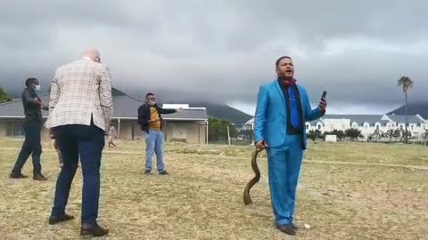 Cape pastors march to Parliament demanding 100% capacity