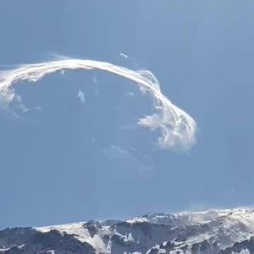 Strange UFO Type Cloud in Santiago de Chile this 04-19-24 NOPE UFO