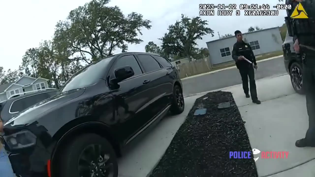 Cop gets all trigger happy after being shot by acron... some people just shouldn't be cops