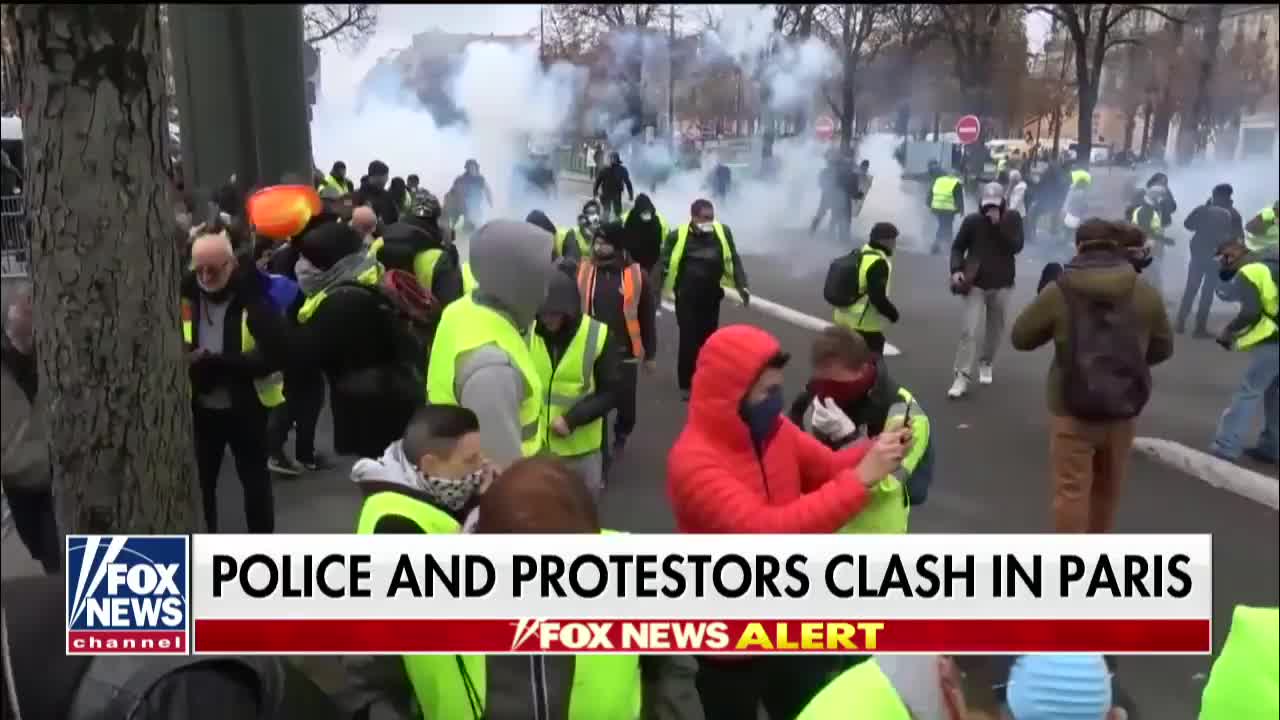 80,000 Take To Streets Of France Over Macron's Decision To Raise Fuel Tax!