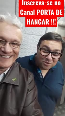 Comandante Robinson no canal PORTA DE HANGAR!!! #shorts