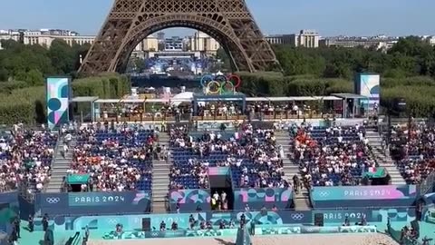 Dutch child rapist is booed at Olympics beach volleyball match