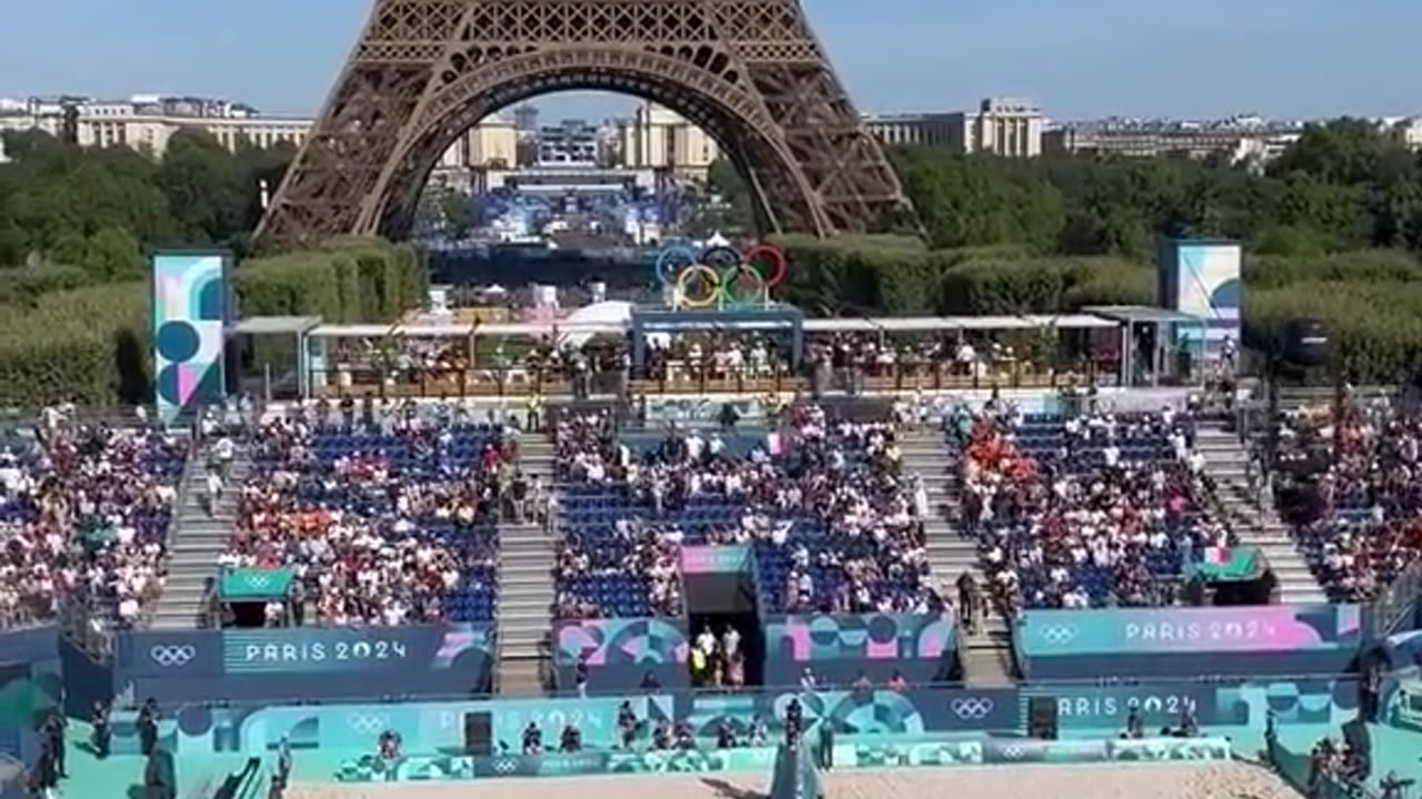Dutch child rapist is booed at Olympics beach volleyball match
