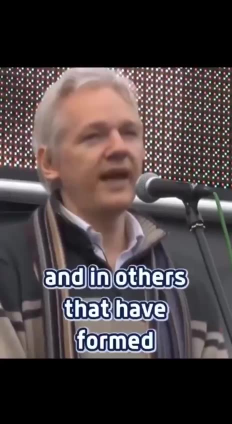 청원같은 걸 해서는 엘리트들의 속임수를 없앨 수 없습니다. : 줄리안 어산지