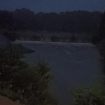 Tama na bobrze jeszcze trzyma i reguluje więc póki co jest pod kontrolą bóbr w