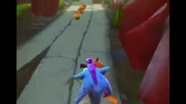 Frosty Chicken Crash Bandicoot Gameplay - Crash Bandicoot: On The Run!